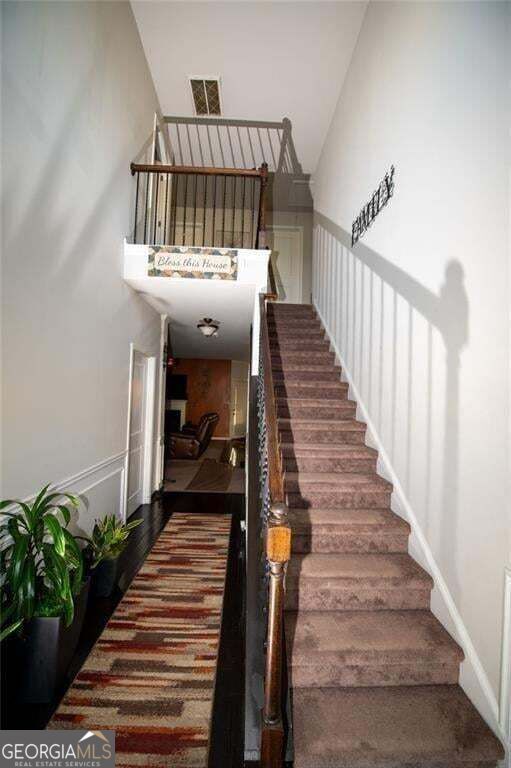 7579 Crawford Court Property Photo 3