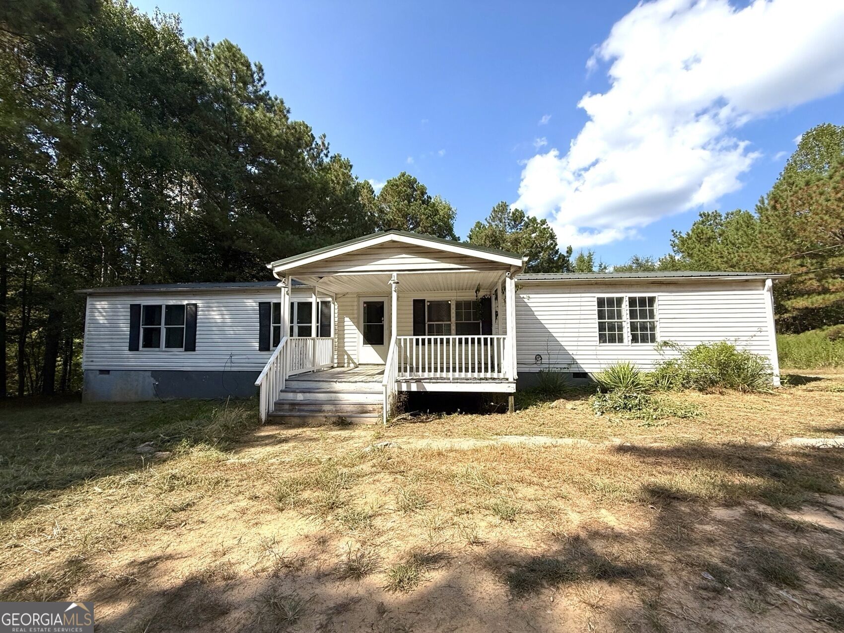 2594 Hughes Rd Property Photo 1