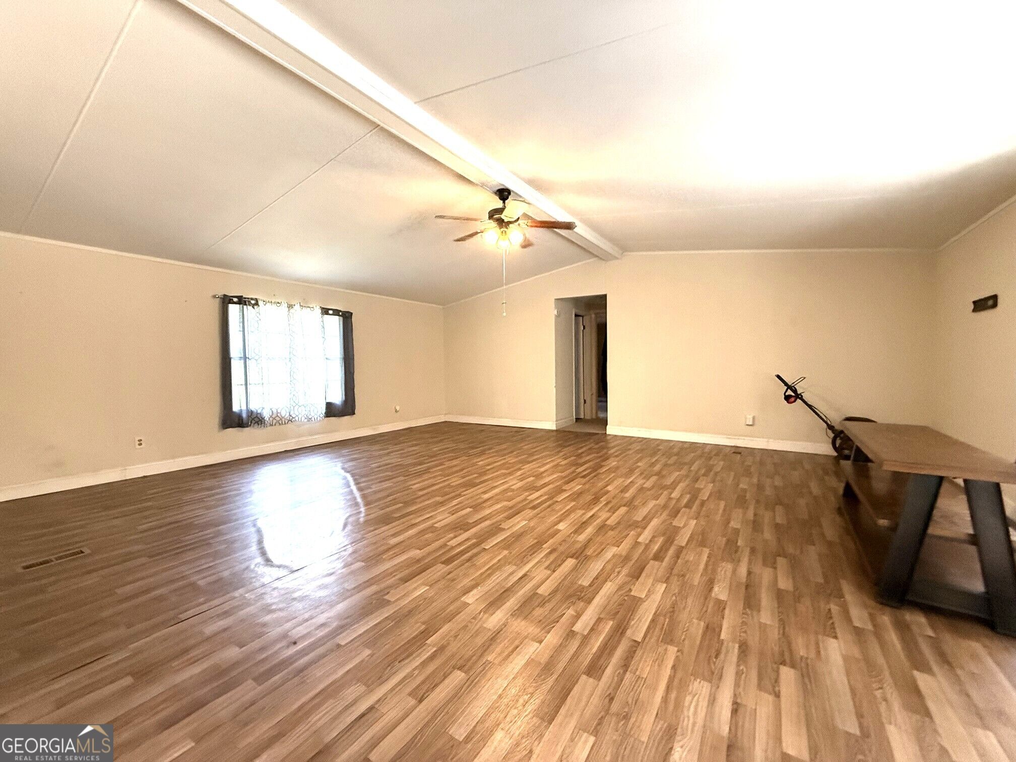 2594 Hughes Rd Property Photo 4