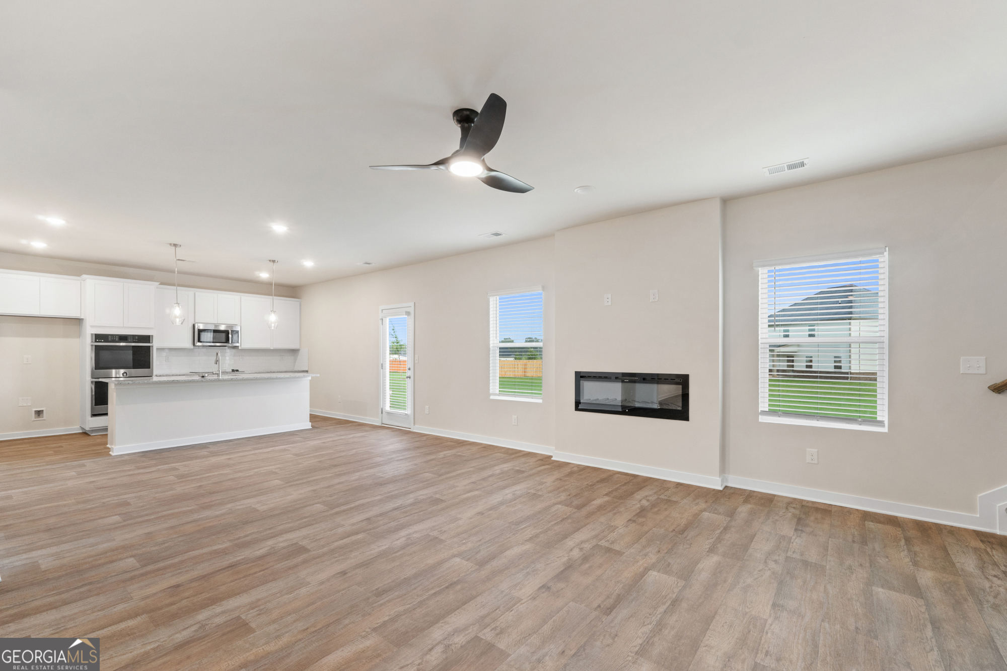 719 Coneflower Way Property Photo 7