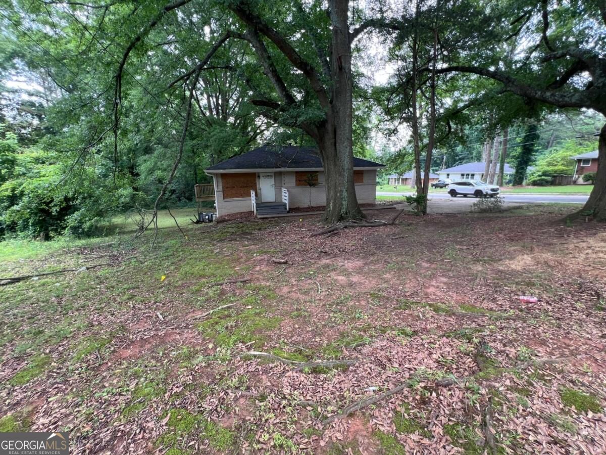 2004 Shamrock Drive Property Photo 1