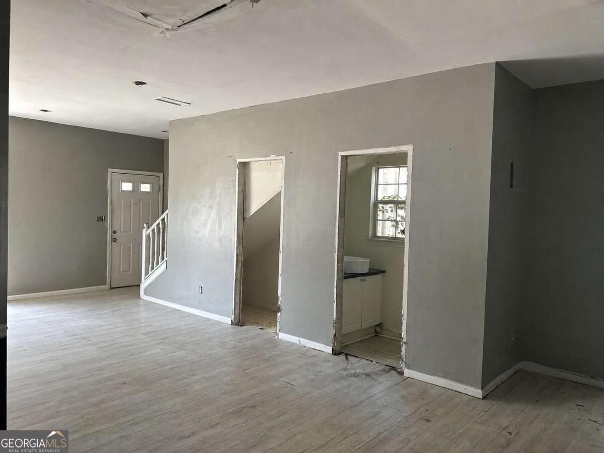 253 Ralph David Abernathy Boulevard Sw Property Photo 5