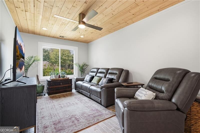 7525 Austin Harbor Drive Property Photo 29
