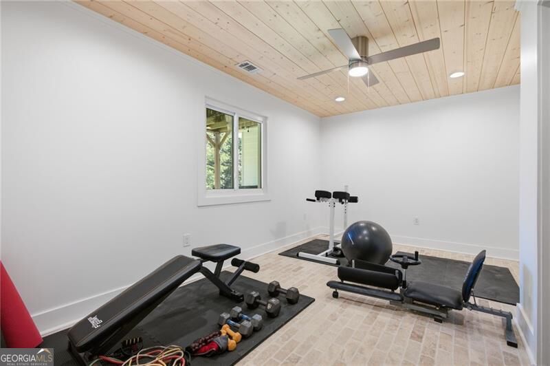 7525 Austin Harbor Drive Property Photo 33
