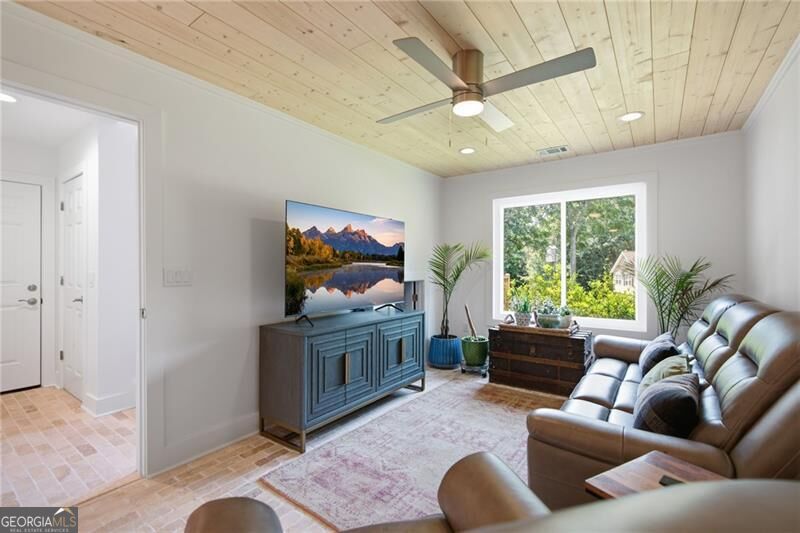 7525 Austin Harbor Drive Property Photo 37