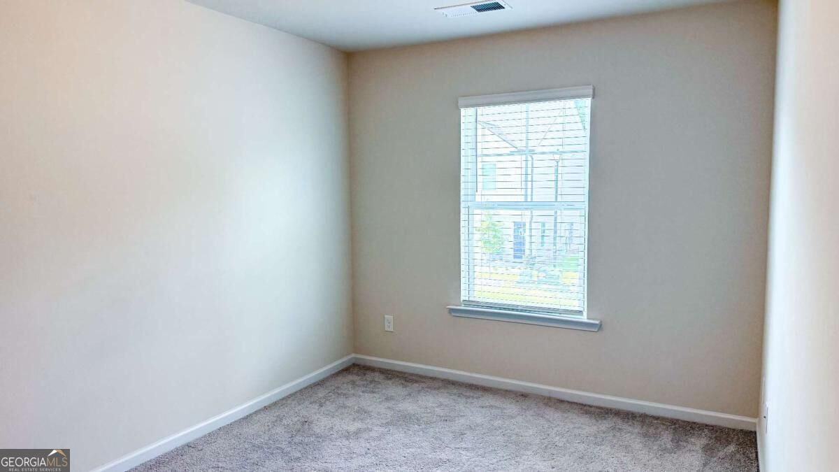 3472 Lakeview Creek Property Photo 9