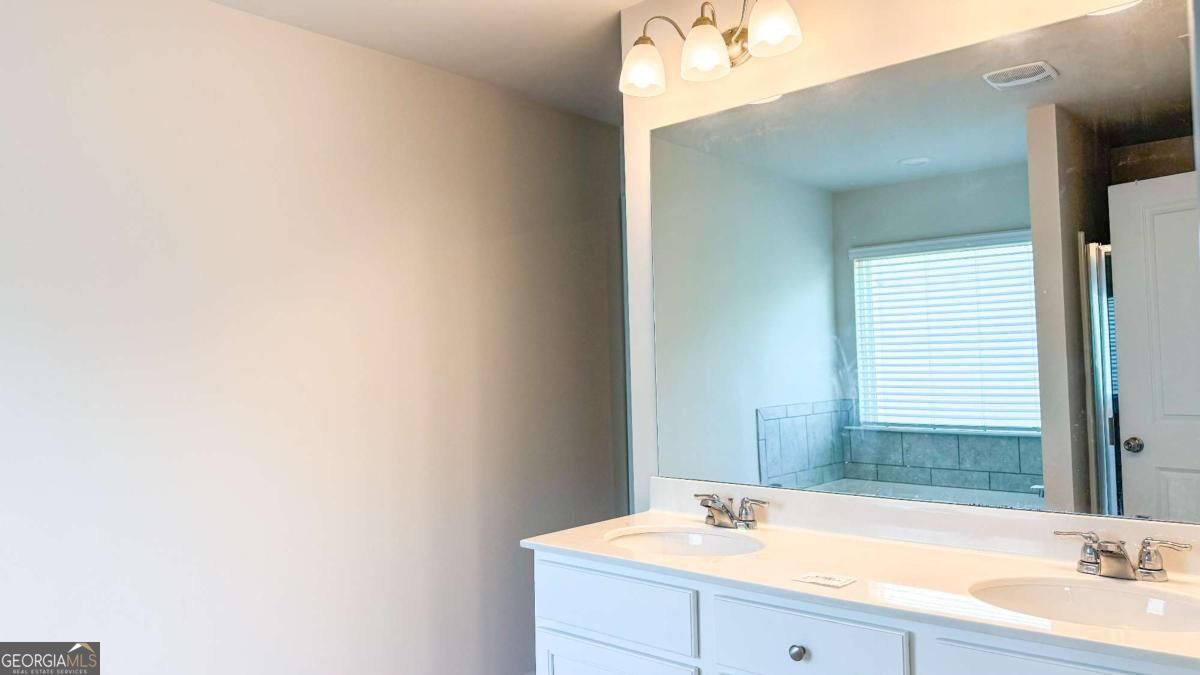 3472 Lakeview Creek Property Photo 11
