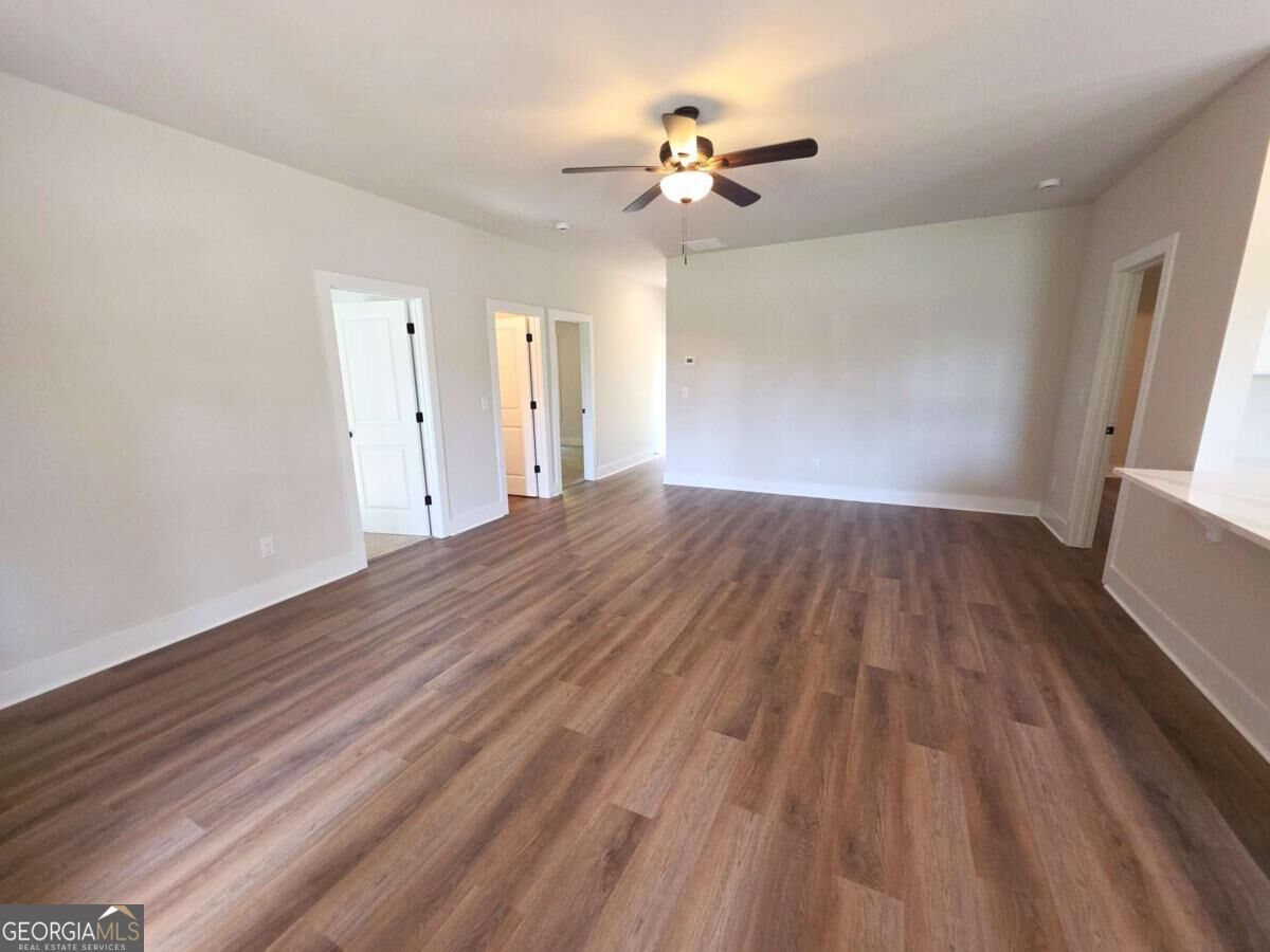 2818 Holly Springs Road Property Photo 3
