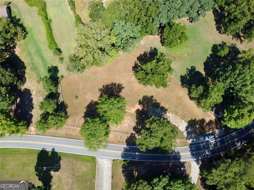 98 Clark Drive Property Photo 5