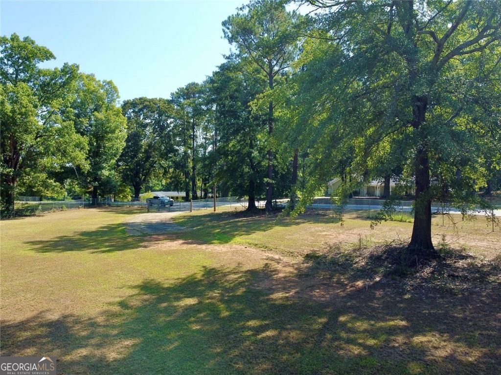98 Clark Drive Property Photo 6