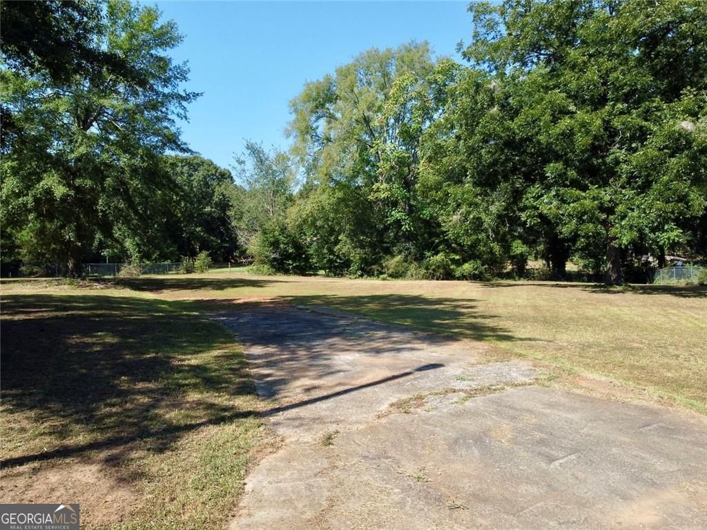 98 Clark Drive Property Photo 16