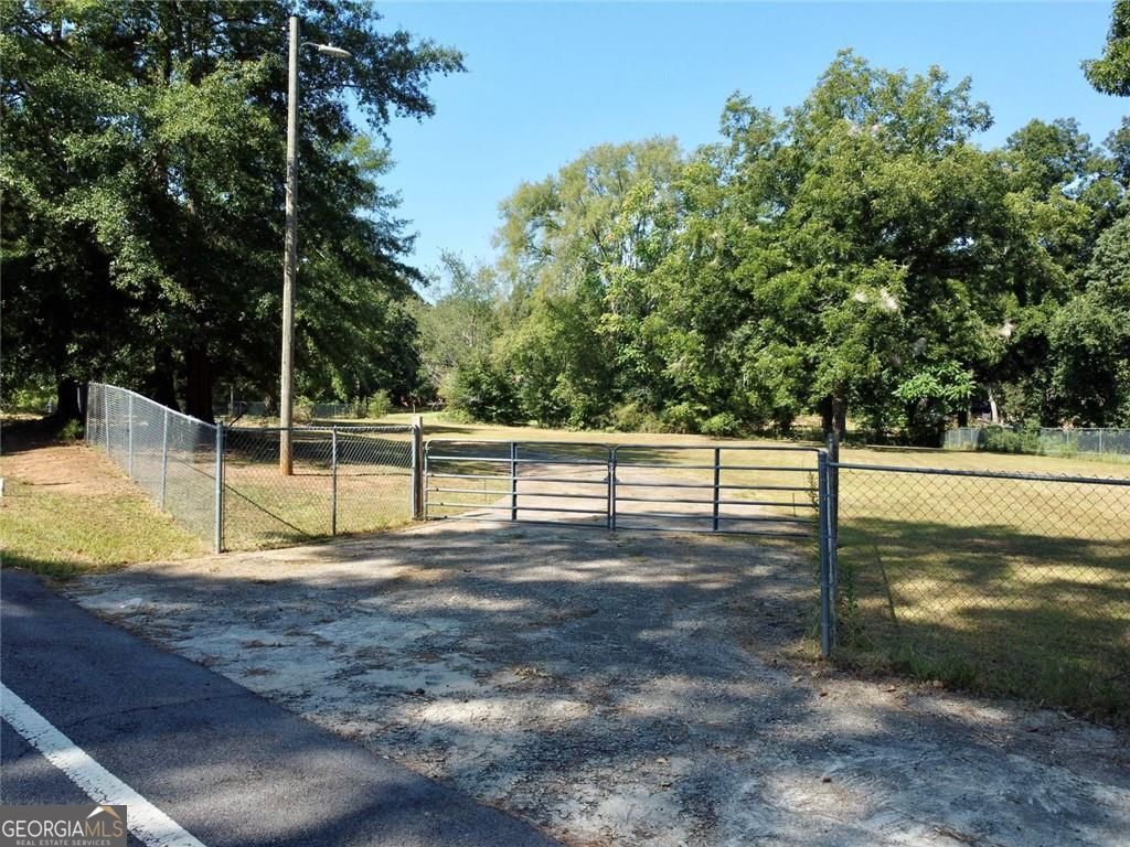 98 Clark Drive Property Photo 17