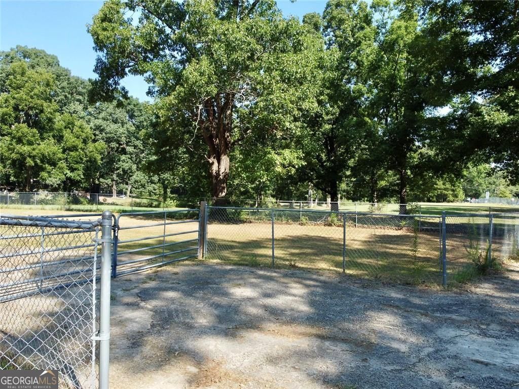 98 Clark Drive Property Photo 18