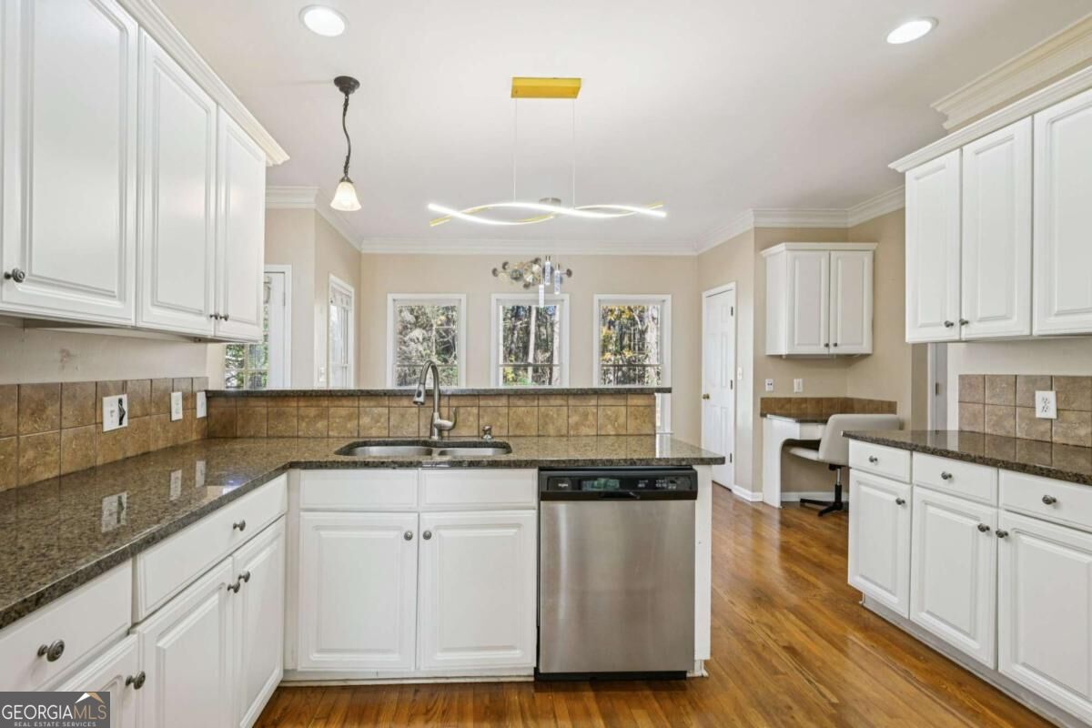 100 Julia Court Property Photo 16