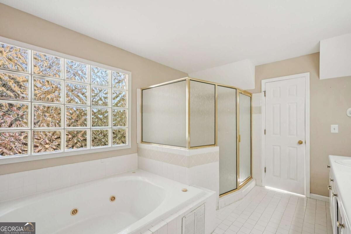 100 Julia Court Property Photo 38