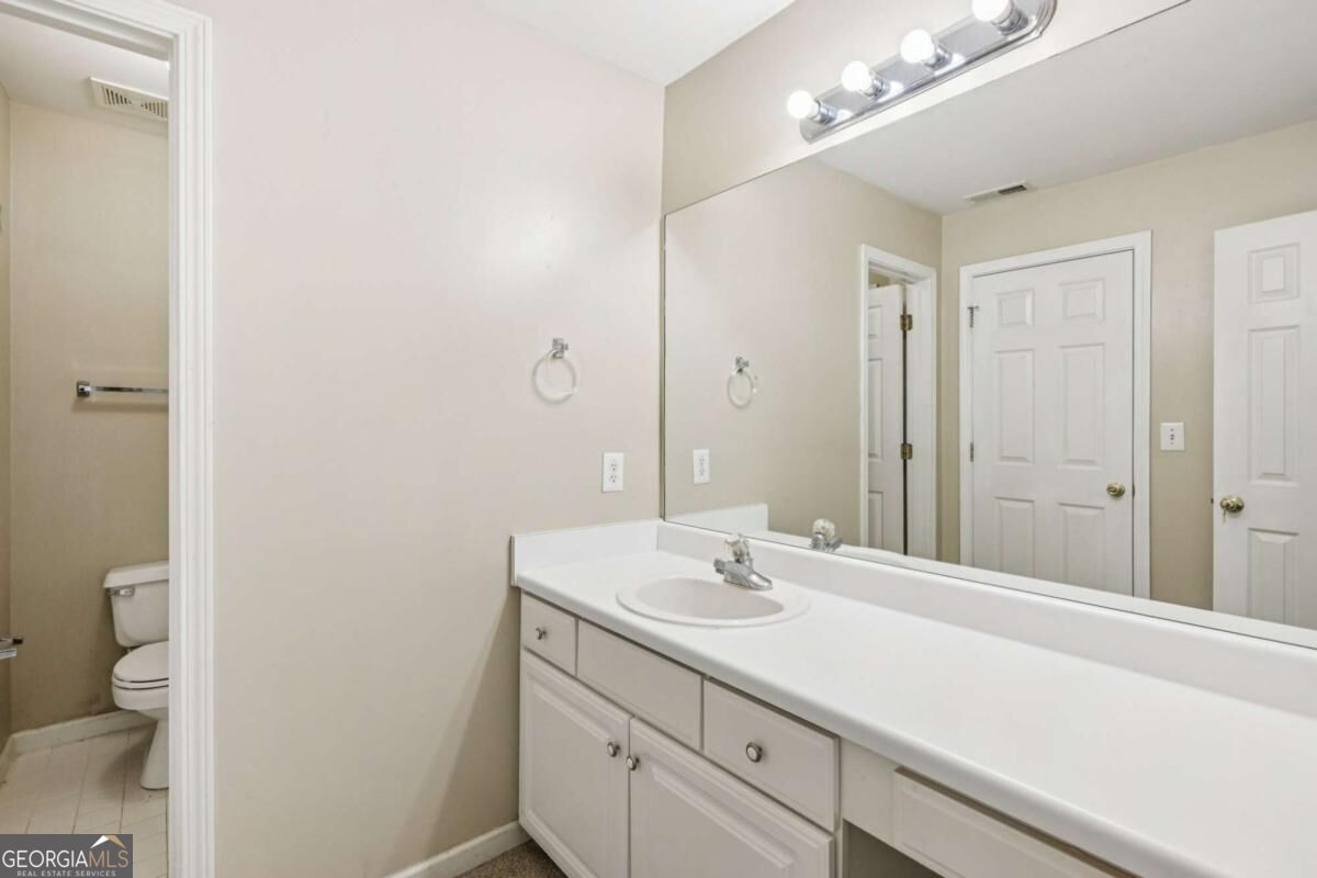 100 Julia Court Property Photo 43
