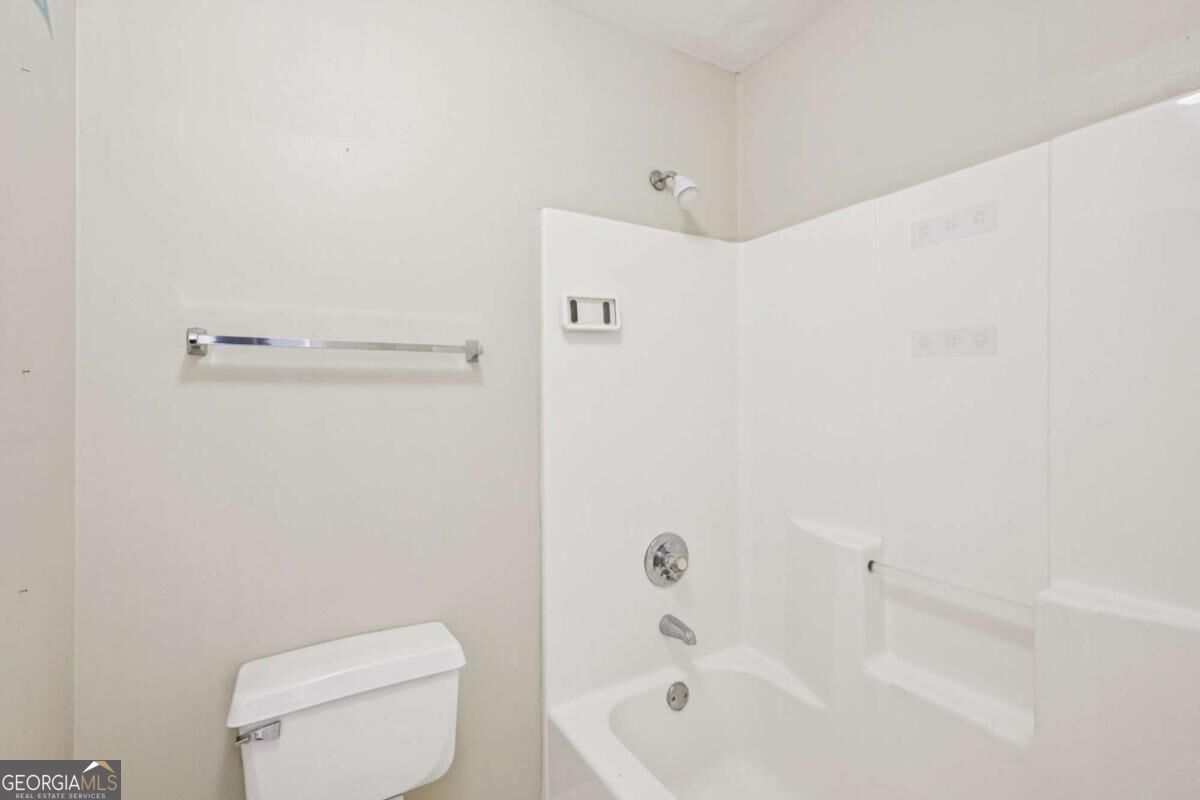 100 Julia Court Property Photo 44
