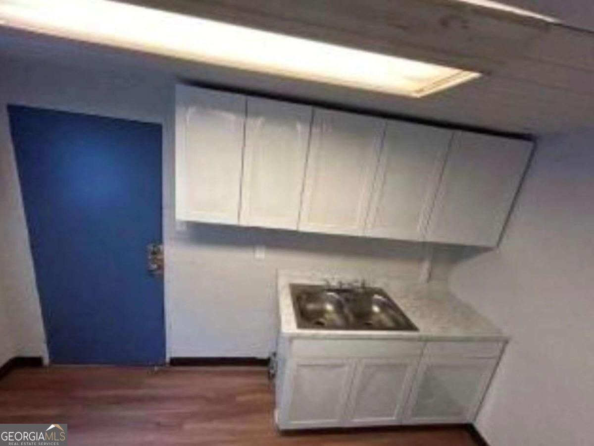 1520 East Society Av # B Property Photo 3