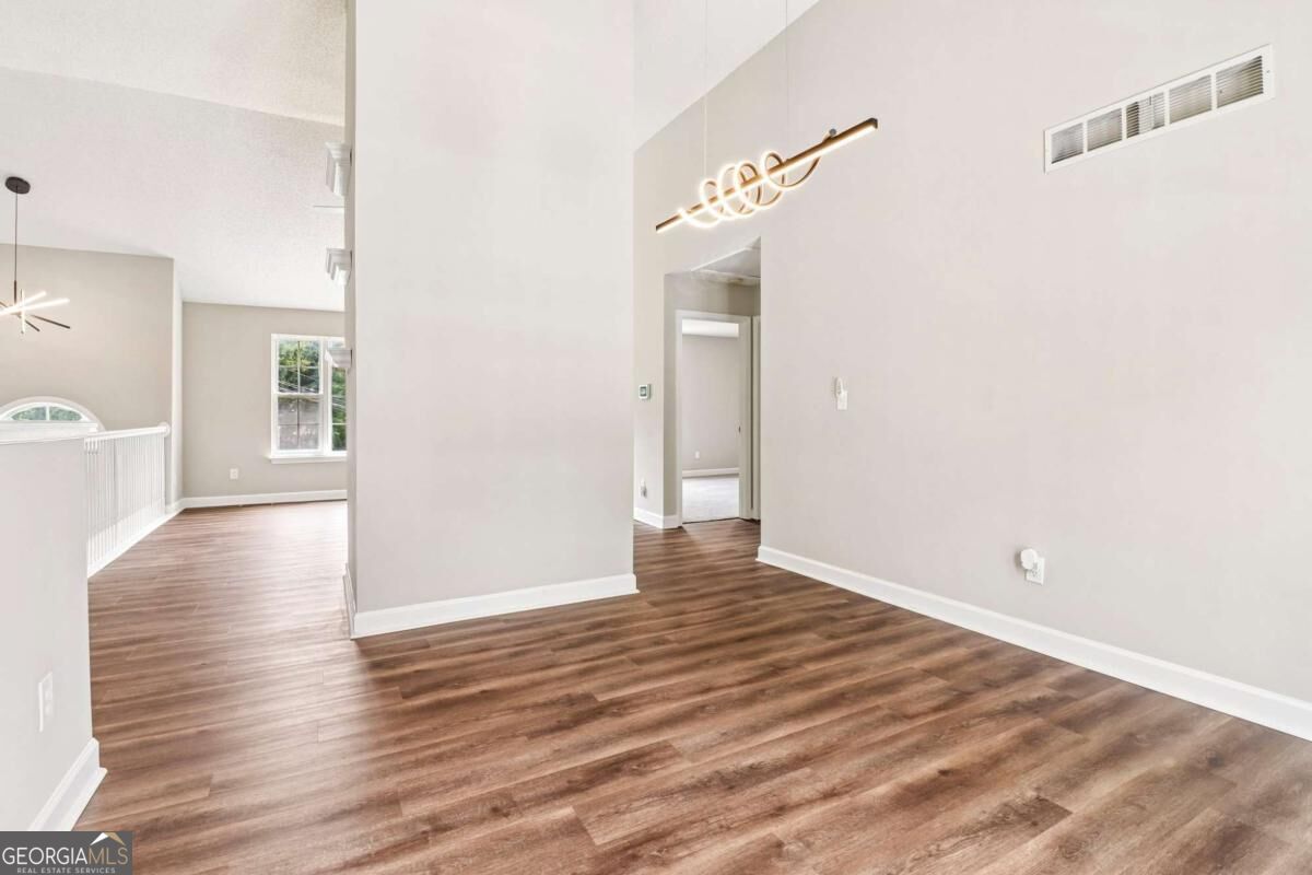 2896 Emory Road Se Property Photo 13
