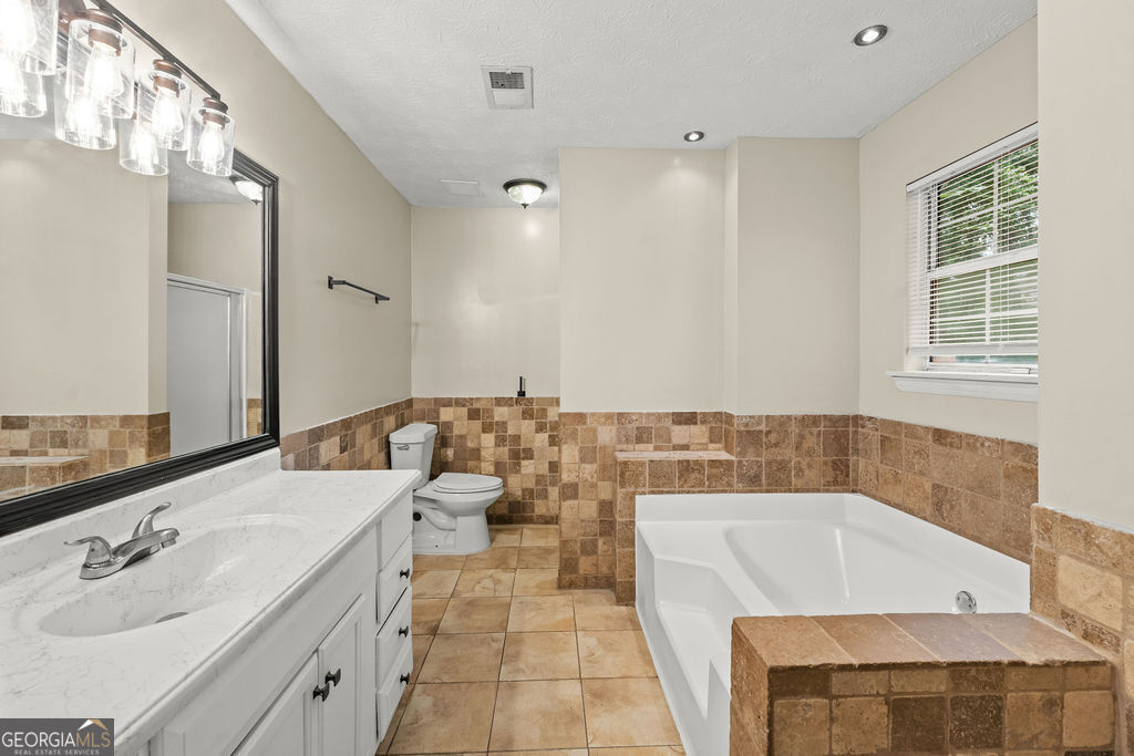 116 Stagecoach Trail Property Photo 22