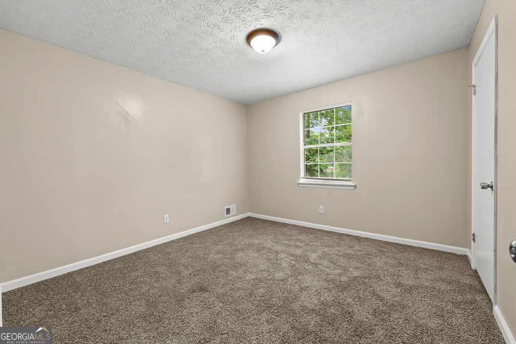 116 Stagecoach Trail Property Photo 24