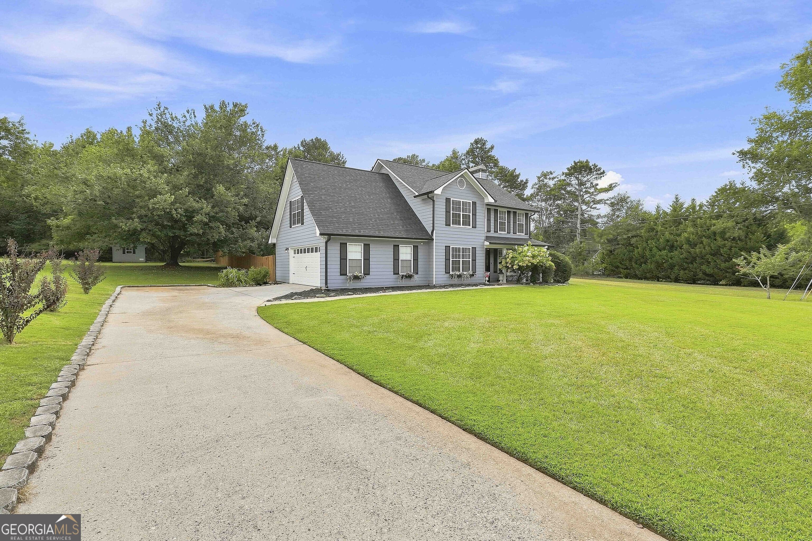 77 Manchester Drive Property Photo 3