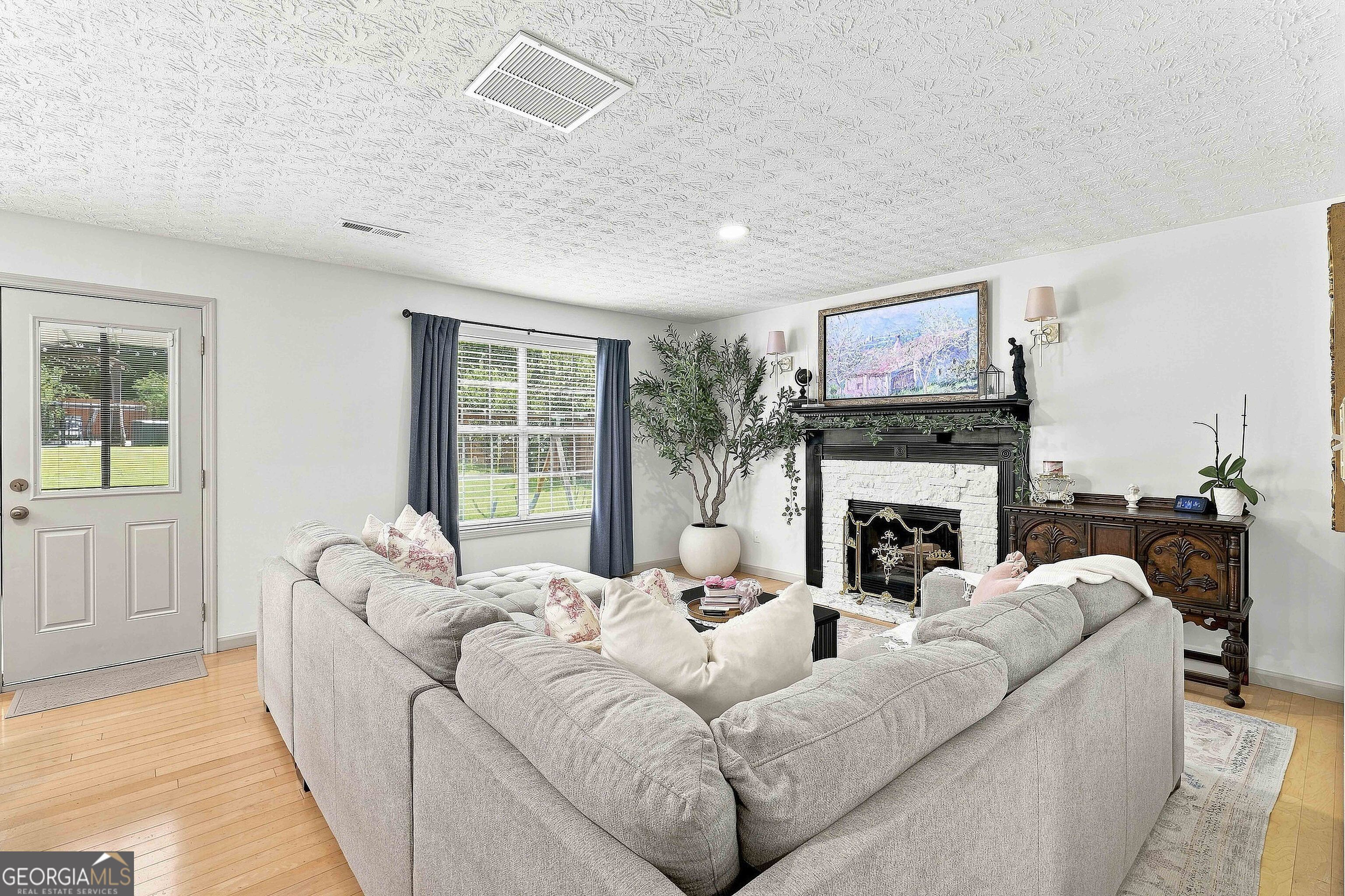77 Manchester Drive Property Photo 20