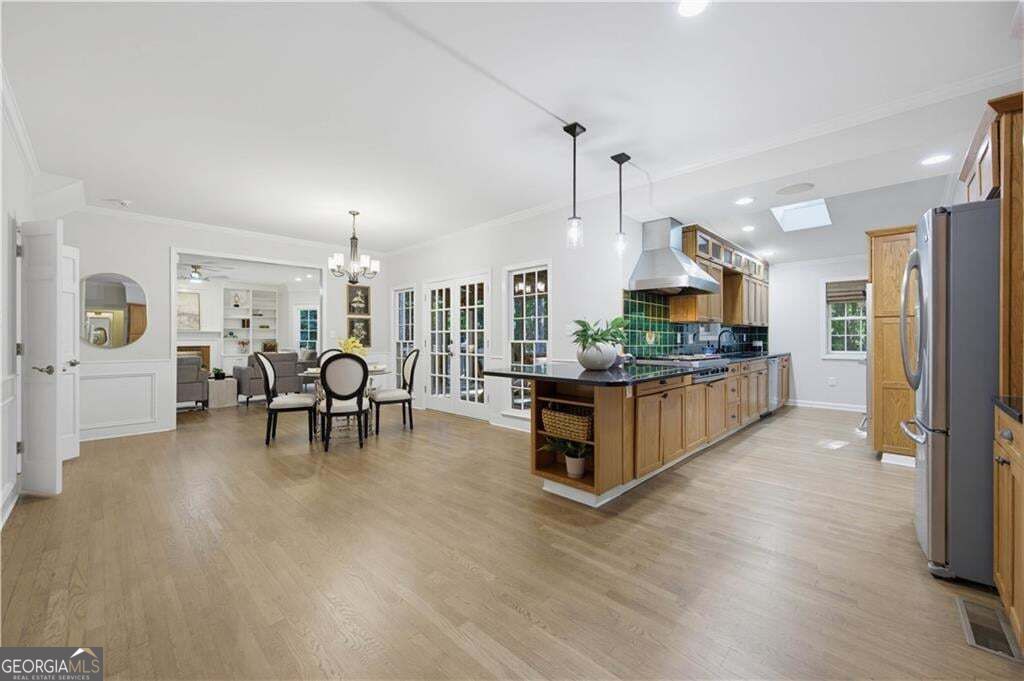 125 Birkdale Court Property Photo 5