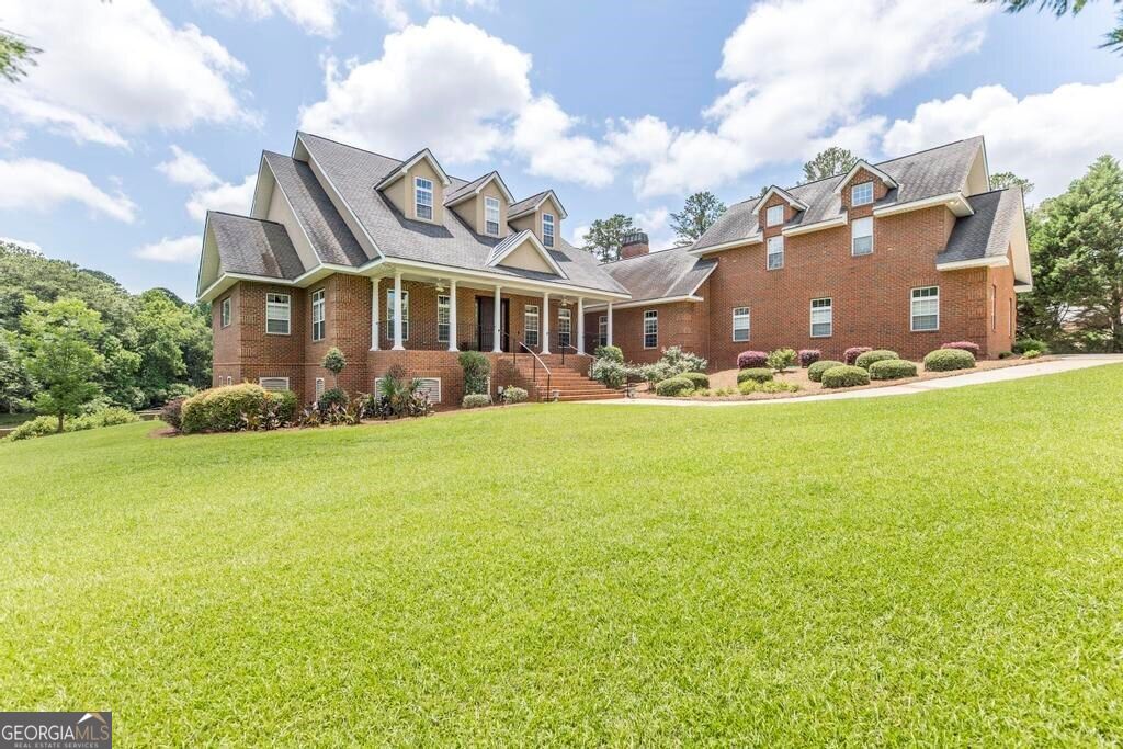 103 Turnberry Court Property Photo 2