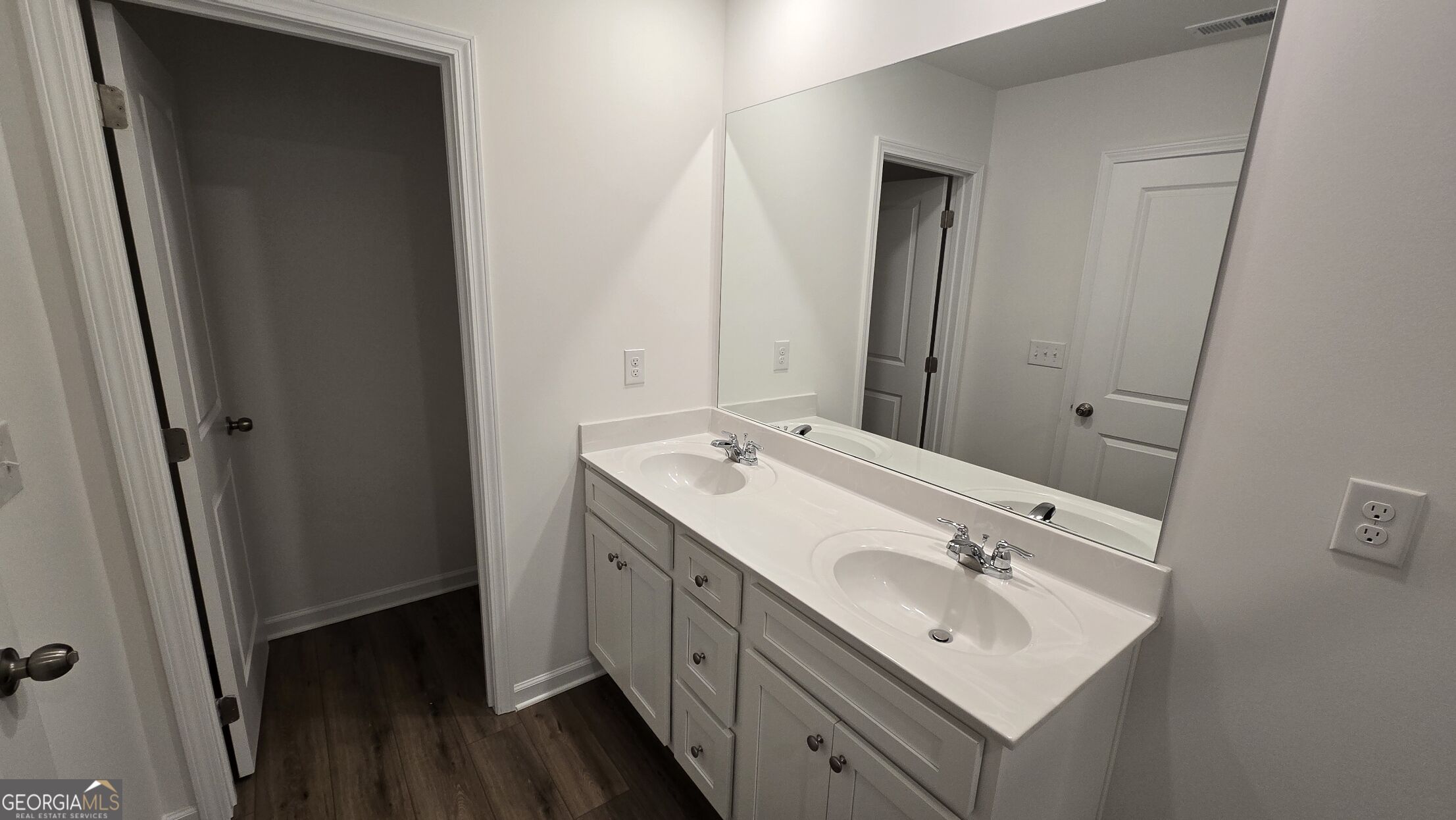 209 Kenoot Drive Property Photo 49