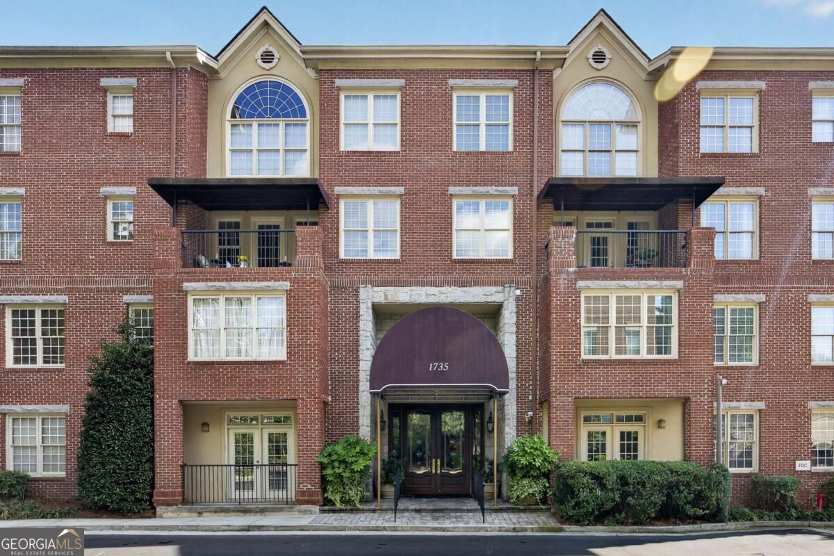 1735 Peachtree Street Ne # 327 Property Photo 2