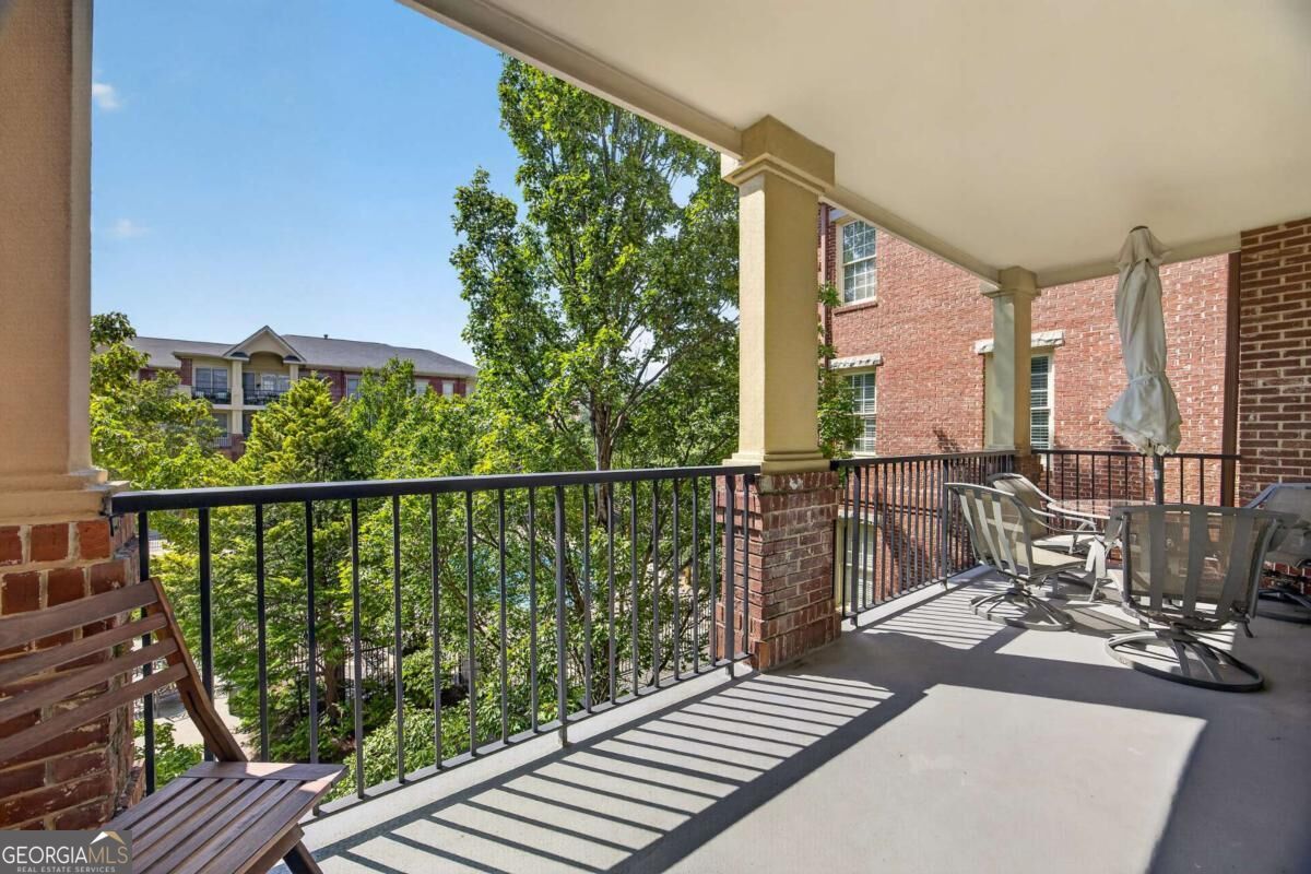 1735 Peachtree Street Ne # 327 Property Photo 6