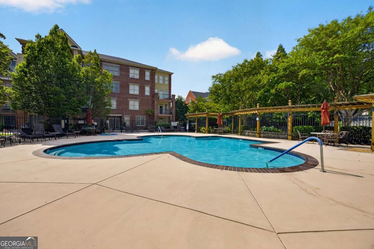 1735 Peachtree Street Ne # 327 Property Photo 8