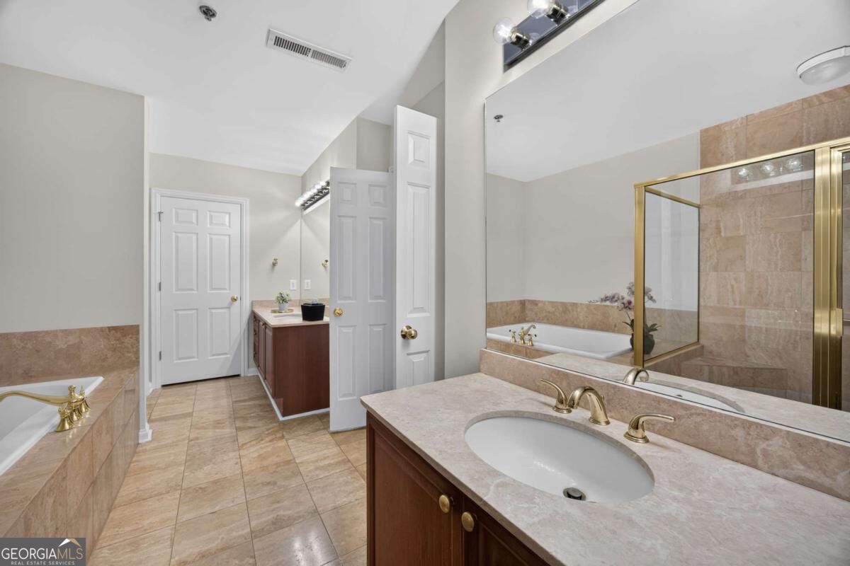 1735 Peachtree Street Ne # 327 Property Photo 10