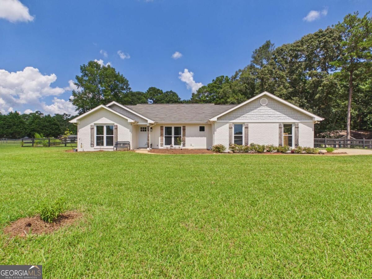 104 Huntington Drive Property Photo 1