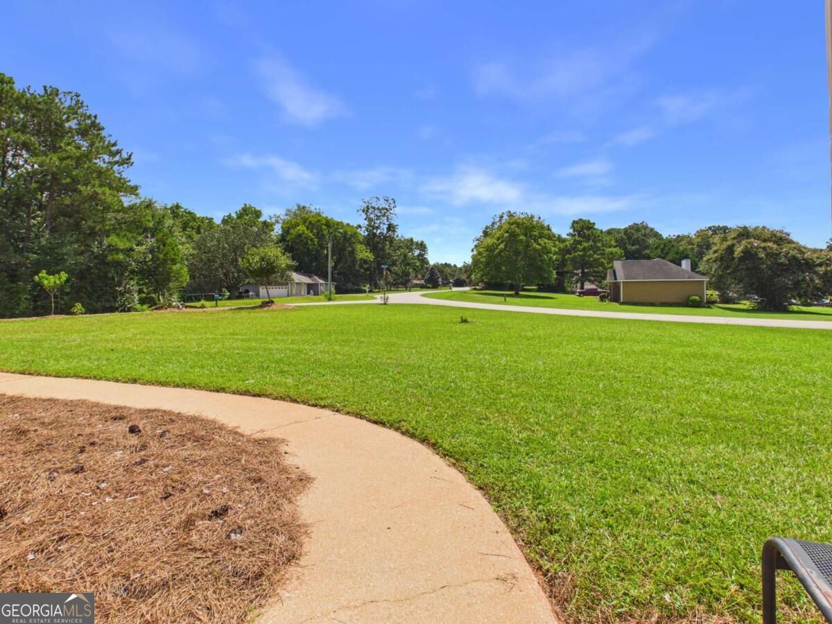 104 Huntington Drive Property Photo 31