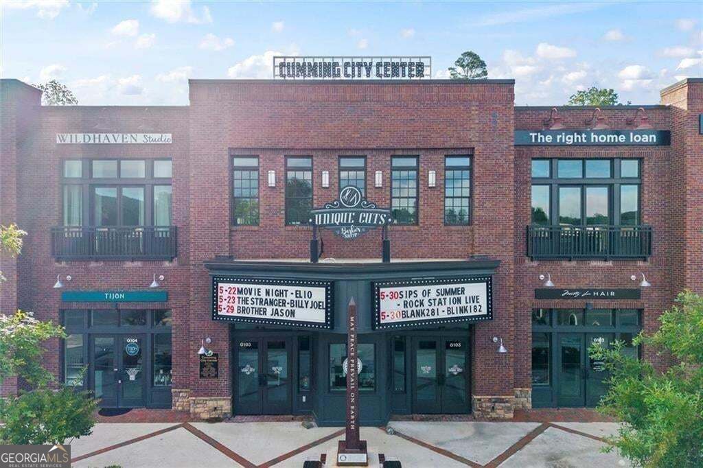 1004 Creekside Lane Property Photo 30