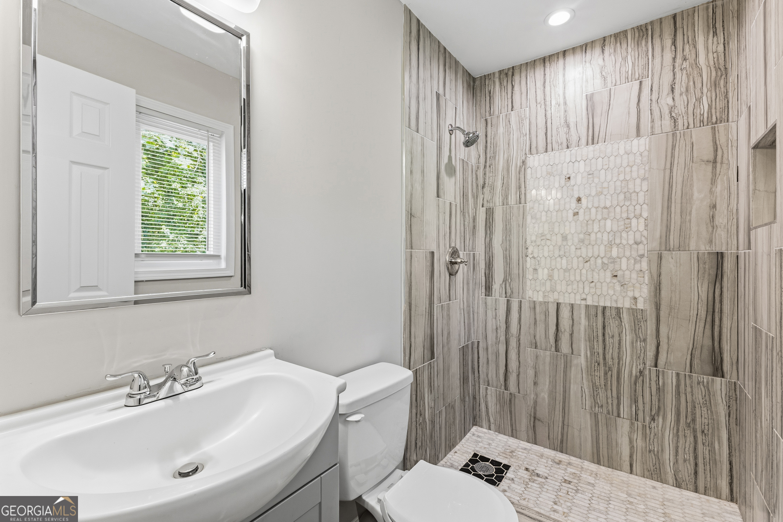2247 Green Forrest Drive Property Photo 20
