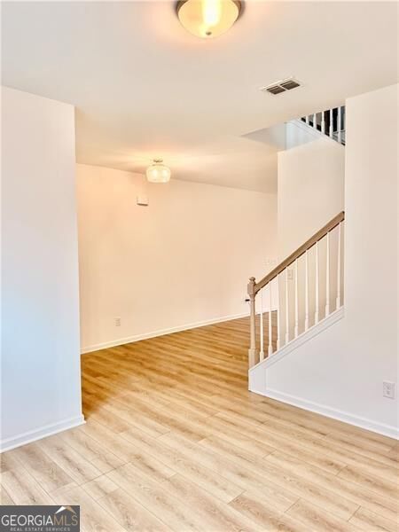 215 Foxhill Drive Property Photo 7