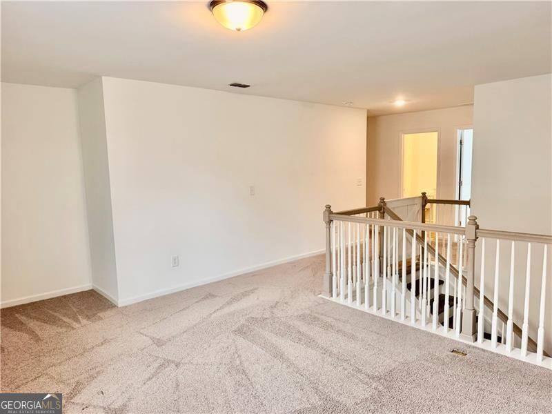 215 Foxhill Drive Property Photo 25