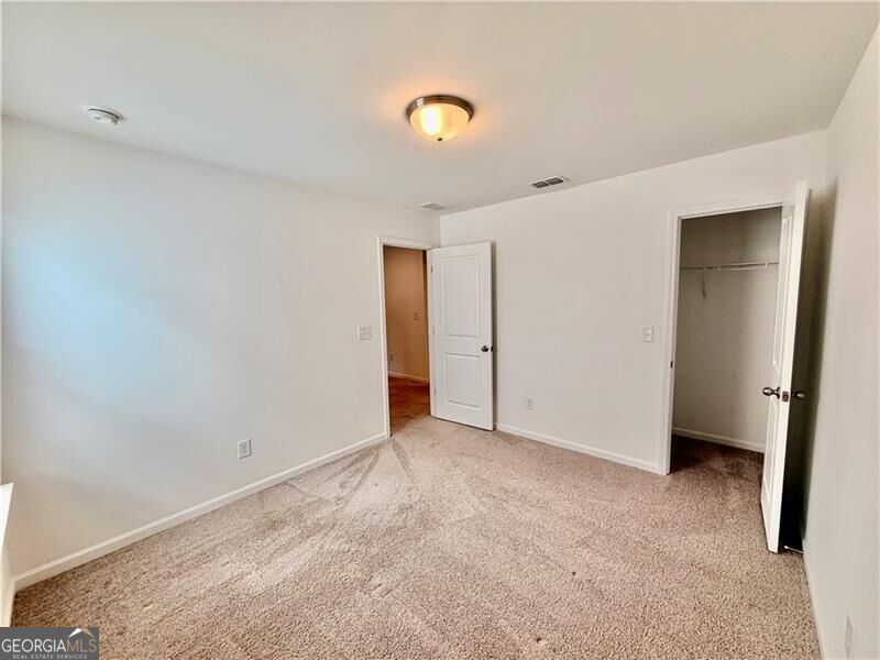 215 Foxhill Drive Property Photo 35