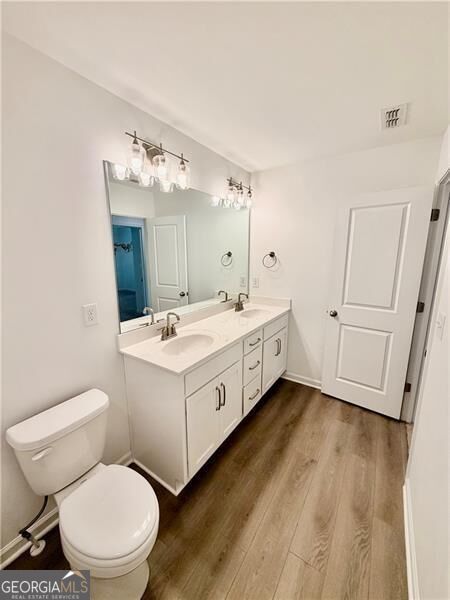 215 Foxhill Drive Property Photo 44