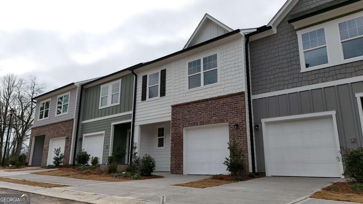1111 Lucienne Boulevard Property Photo 16