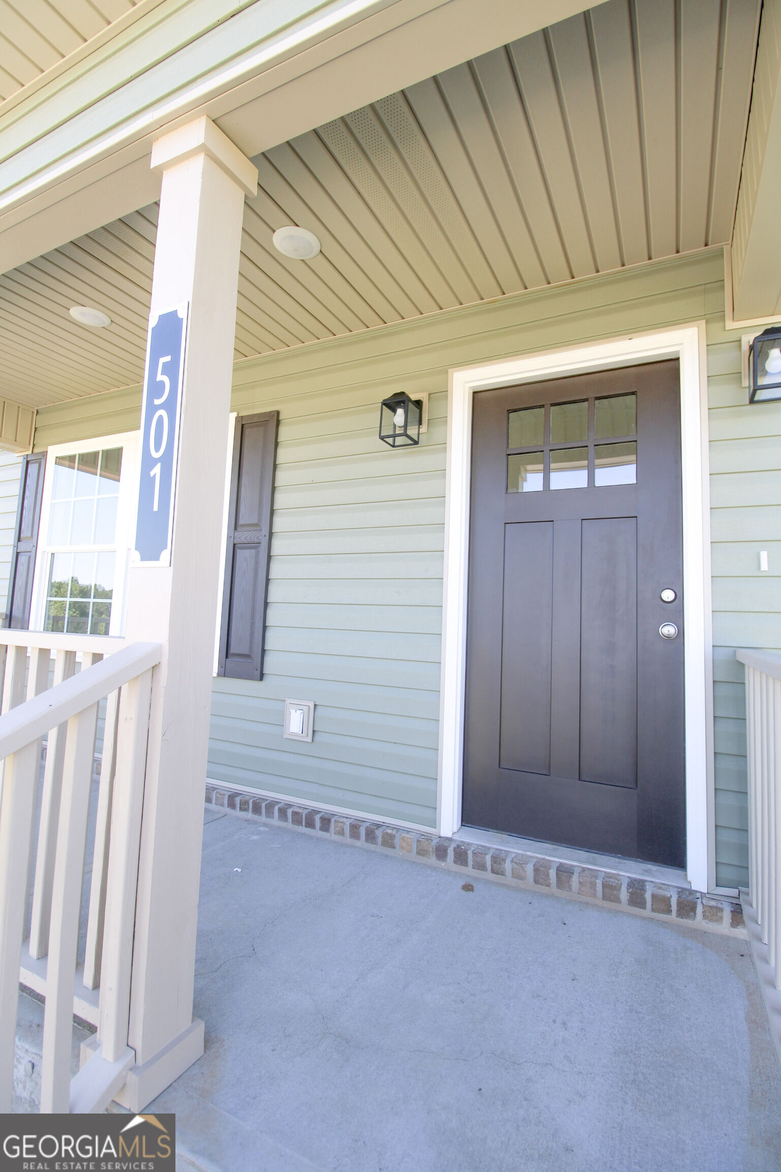 501 Nickies Way Property Photo 3