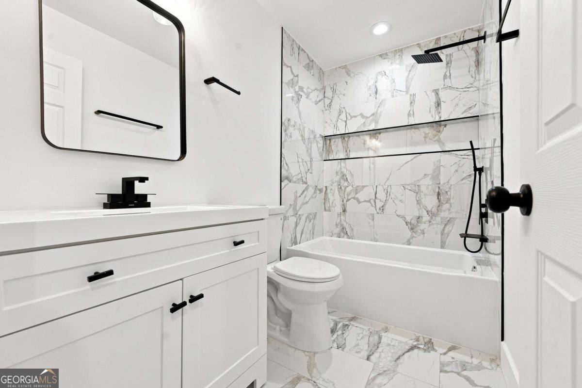 72 Hunt Street Property Photo 13