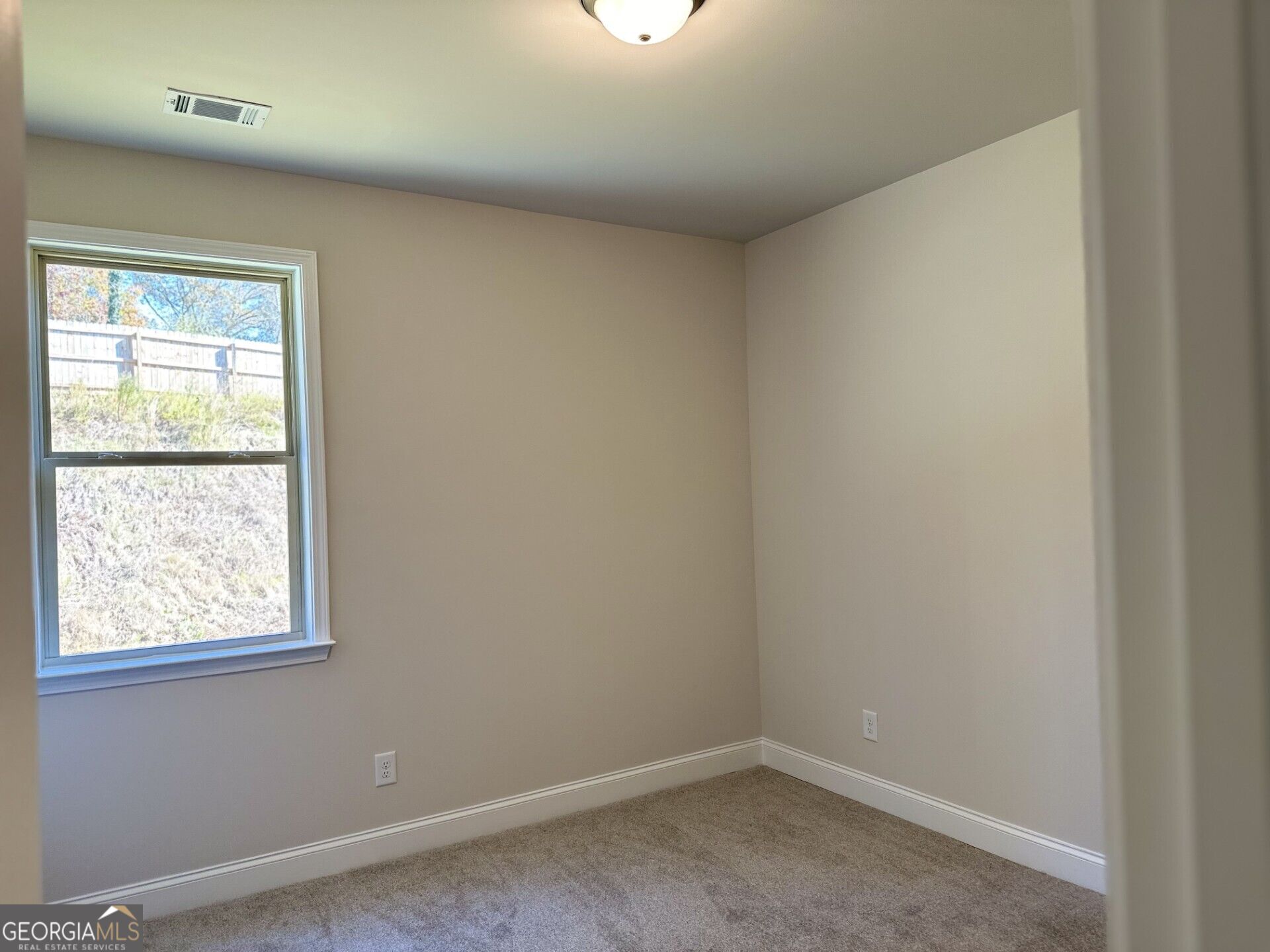 3517 Lockaby Way Property Photo 8