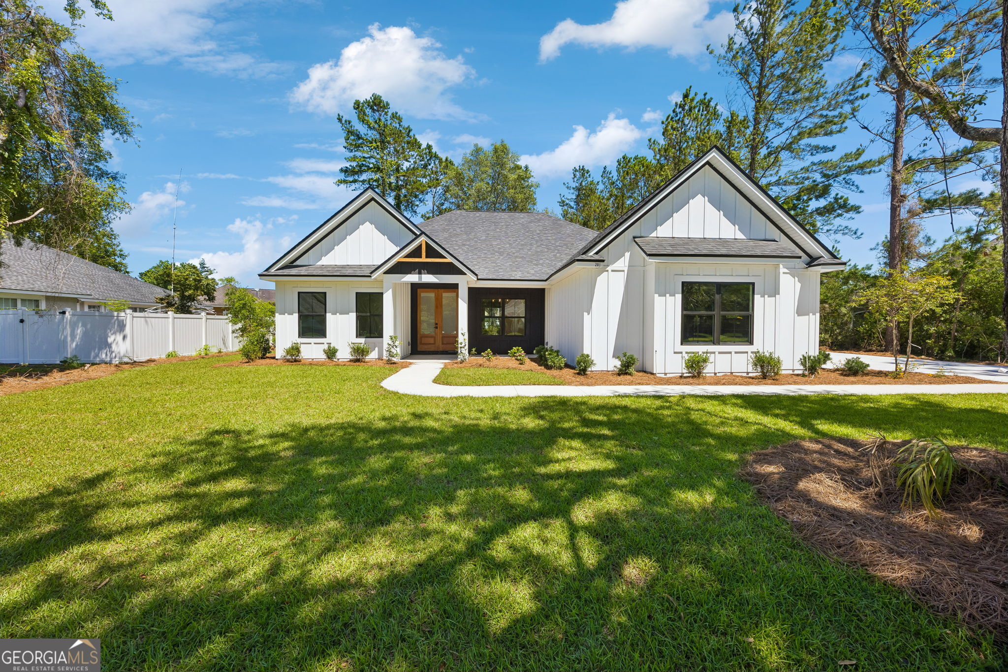 102 Tidewater Circle Property Photo 4