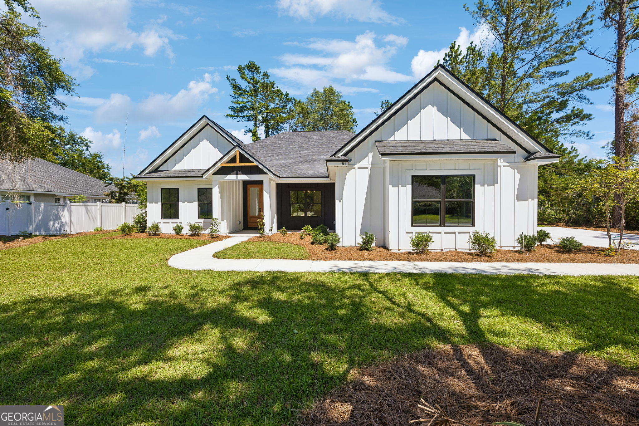102 Tidewater Circle Property Photo 6