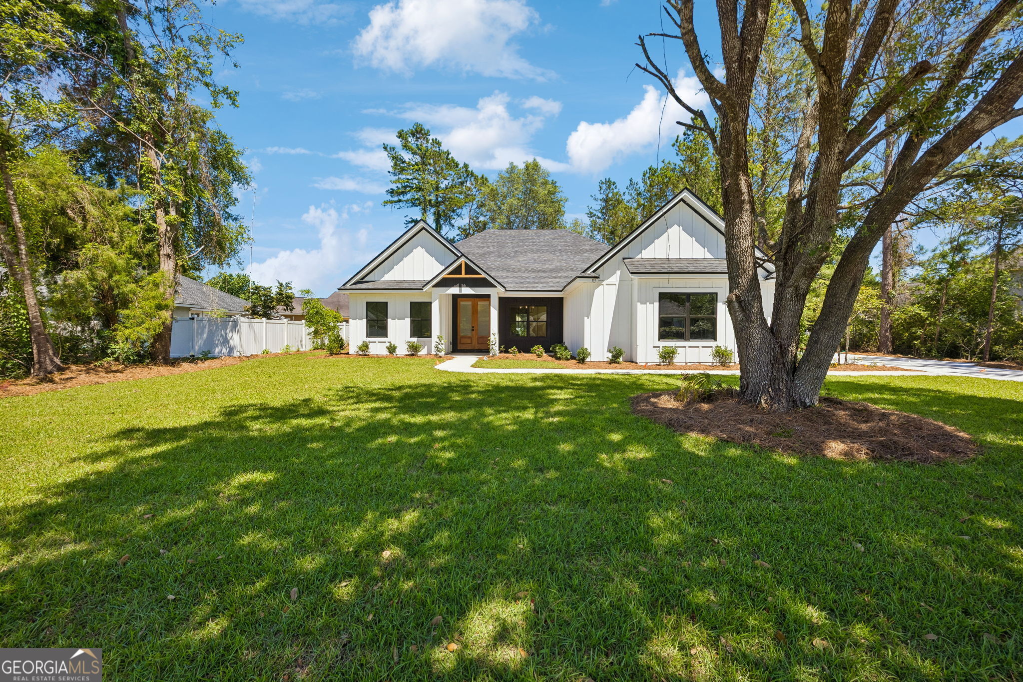102 Tidewater Circle Property Photo 7