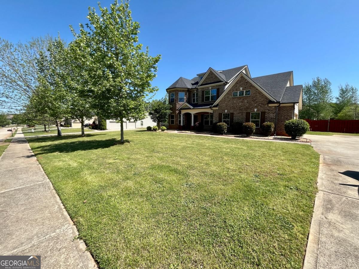 9081 Dawes Crossing Property Photo 2